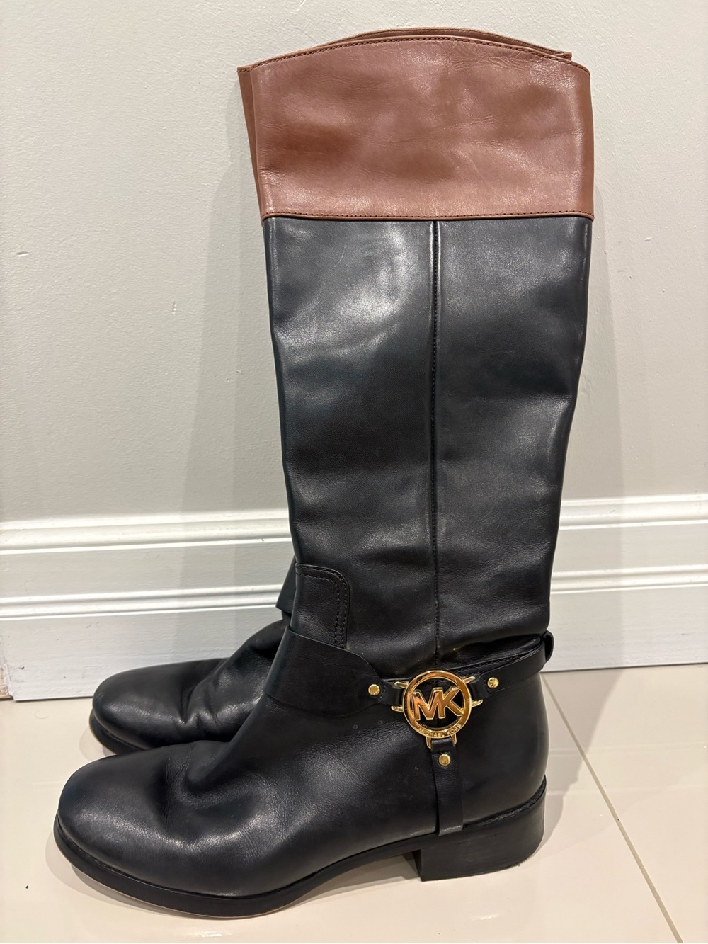 Michael Kors Black Leather Riding Boots with Brown Top and Gold MK Medallion
